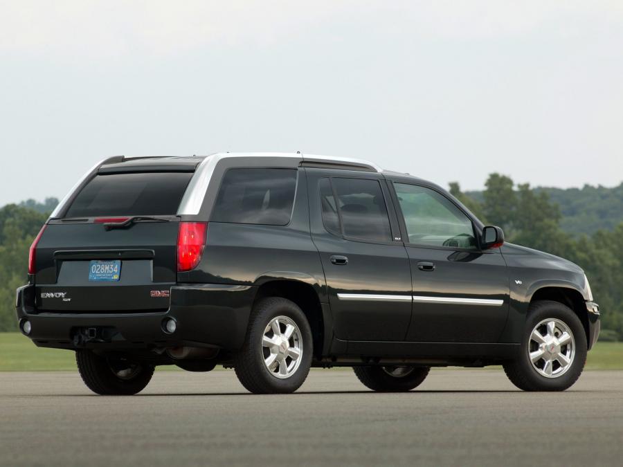  GMC Envoy XUV 2004 года  (фото 5 из 17)